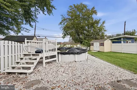 Exterior - 15 Ruby Ln, Levittown, PA 19055 photo 5 of 5