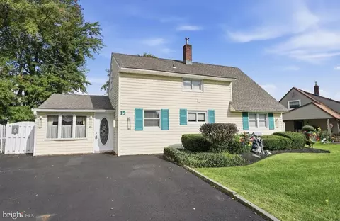 Exterior - 15 Ruby Ln, Levittown, PA 19055 photo 2 of 5