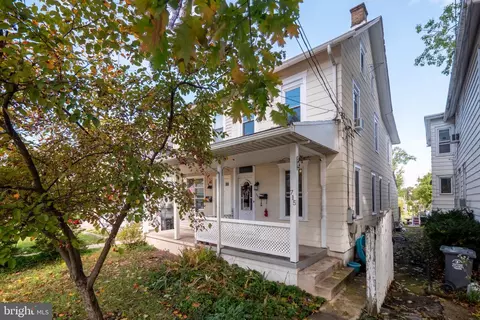 715 W Broad St, Quakertown, PA 18951