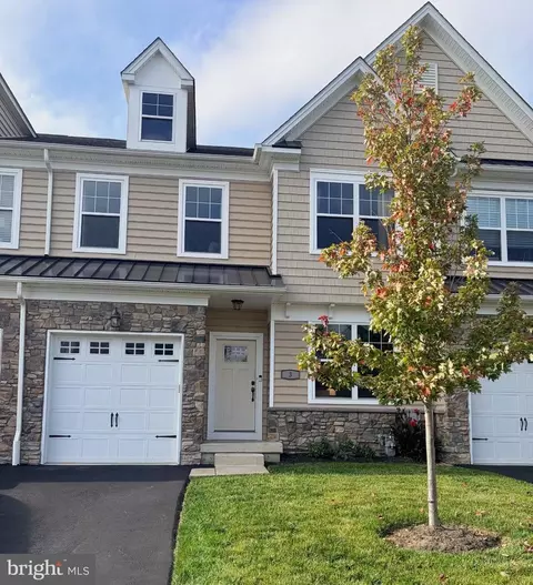 3 Ella Cir, Huntingdon Valley, PA 19006