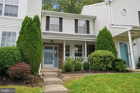 15 Fair Oaks Ct, Newtown, PA 18940