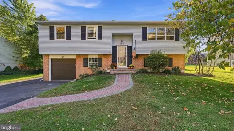 168 Chestnut St, Chalfont, PA 18914
