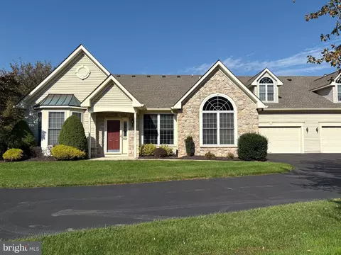 938 Daylily Dr, Langhorne, PA 19047