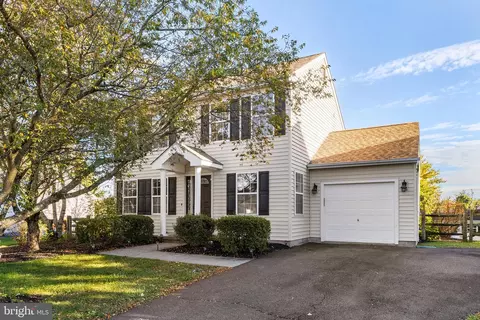 1214 Colonial Dr, Quakertown, PA 18951