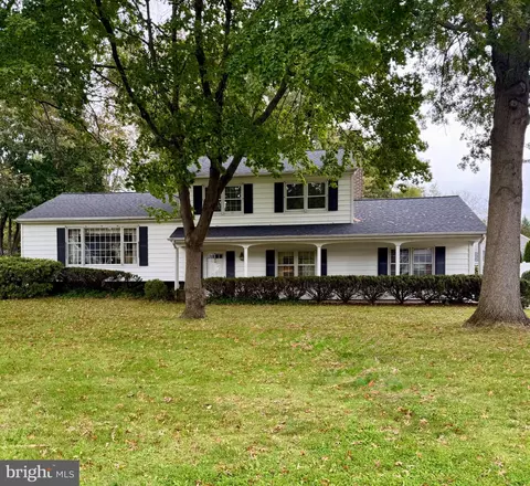 1702 S Crescent Blvd, Yardley, PA 19067