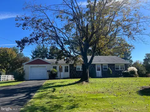 244 E Branch Rd, Sellersville, PA 18960