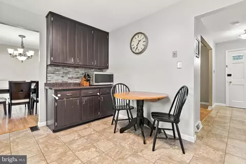 Entry Way - 331 Cedar St, Warminster, PA 18974 photo 2 of 2