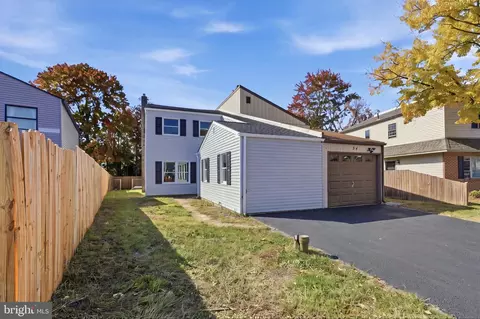 56 Pennington Ln, Quakertown, PA 18951