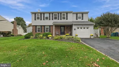 88 Argyle Rd, Langhorne, PA 19047