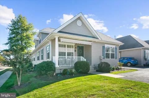 182 Harmony Ct, Bensalem, PA 19020