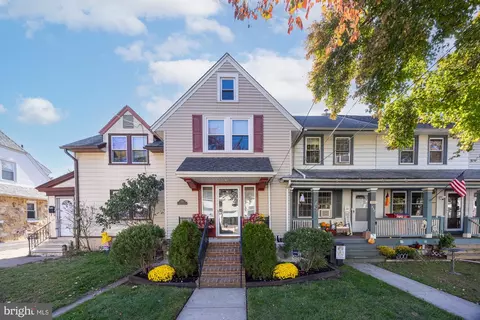 330 Jackson St, Bristol, PA 19007