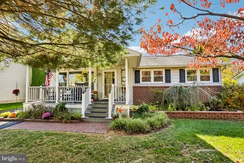 110 Taifer Ave, Doylestown, PA 18901