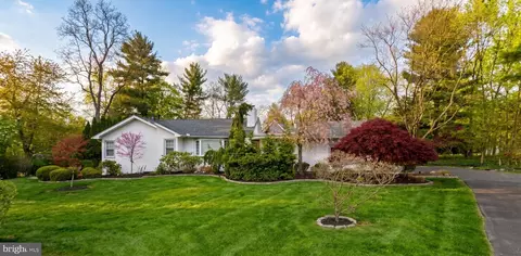 87 Sauerman Rd, Doylestown, PA 18901