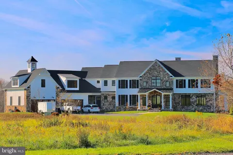 4332 Township Line Rd, Newtown, PA 18940