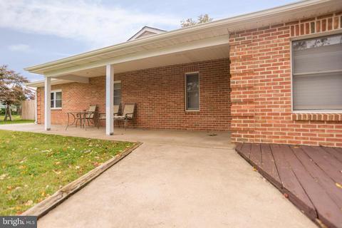 235 Walnut Ave, Croydon, PA 19021 photo 1