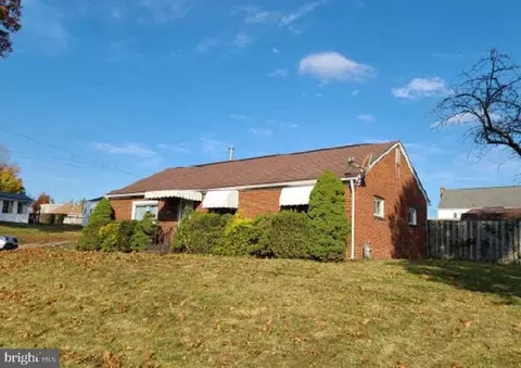 3201 Harding Ave, Aliquippa, PA 15001