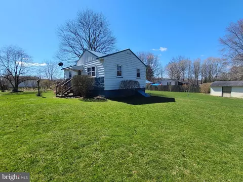 230 Ash St, Portage, PA 15946