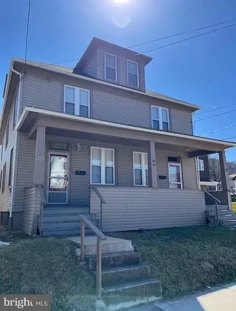 223-225 Fairfield Ave, Johnstown, PA 15906