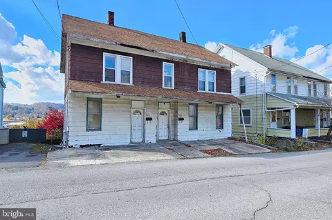 922-924 Von Lunen Rd, Johnstown, PA 15902