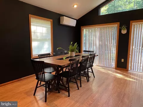 Dining - 482 Red Oak, Flinton, PA 16640 photo 2 of 3