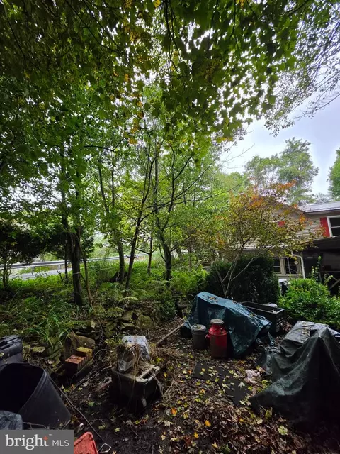 Exterior - 850 Magee Rd, Patton, PA 16668 photo 2 of 4