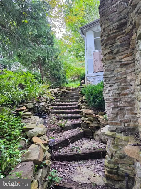 Exterior - 850 Magee Rd, Patton, PA 16668 photo 3 of 4