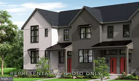 127 Larkin Dr, Mechanicsburg, PA 17055