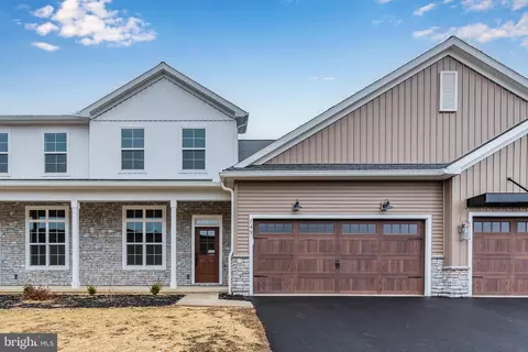 749 Aurora Dr #418, Mechanicsburg, PA 17055