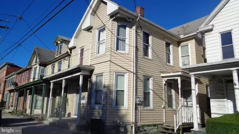 315 E King St, Shippensburg, PA 17257