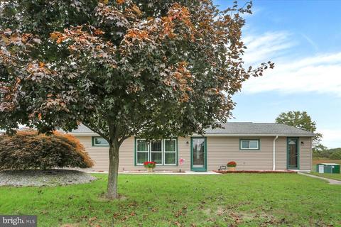 1577 Mcclures Gap Rd, Carlisle, PA 17015