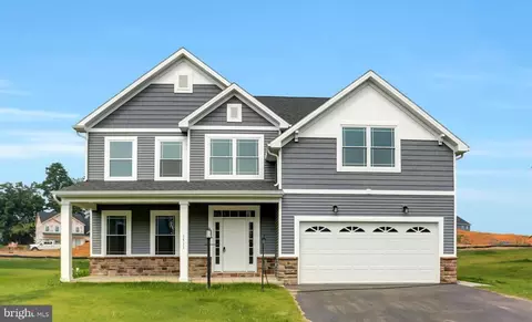 1711 Treeline Dr, Shippensburg, PA 17257