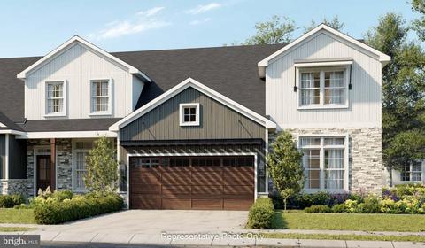 737 Aurora Dr #424, Mechanicsburg, PA 17055