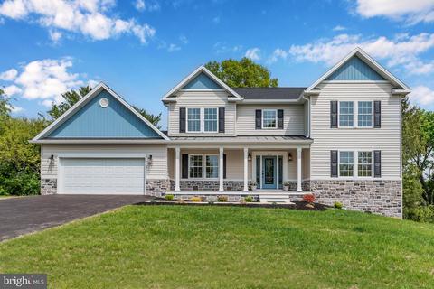 423 Meeting House Spring Rd, Carlisle, PA 17013