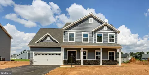 1807 Edgewood Dr, Shippensburg, PA 17257
