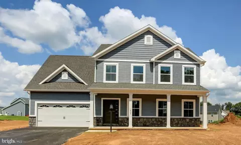 1806 Edgewood Dr, Shippensburg, PA 17257