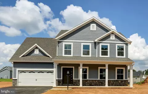 1808 Edgewood Dr, Shippensburg, PA 17257
