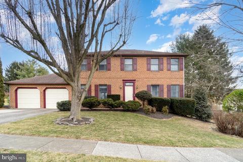 402 Huron Dr, Mechanicsburg, PA 17050