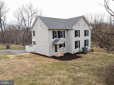 2427 Bumble Bee Hollow Rd, Mechanicsburg, PA 17055