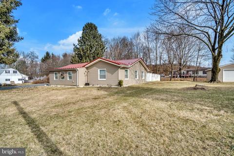 10 White House Rd, Shippensburg, PA 17257