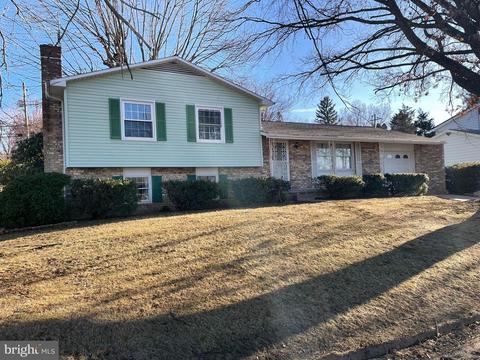 6 Conway Dr, Mechanicsburg, PA 17055