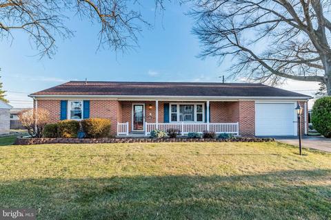 1520 Hemlock Ave, Carlisle, PA 17013