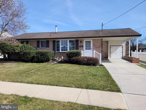 115 W Clearview Dr, Camp Hill, PA 17011