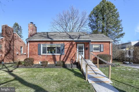 25 S 39th St, Camp Hill, PA 17011