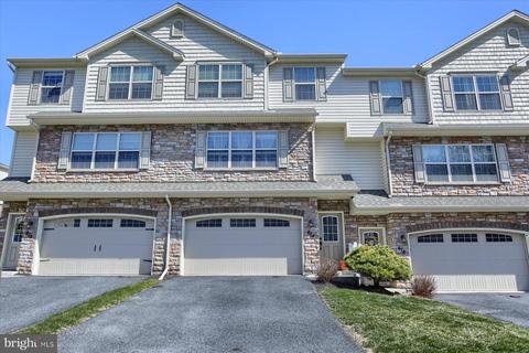 614 Keswick Ct, Mechanicsburg, PA 17055