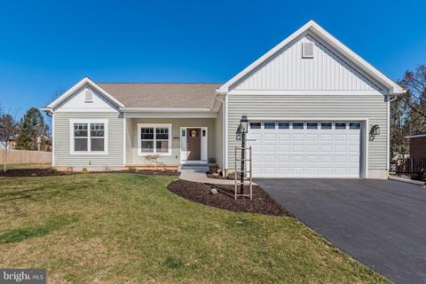 2912 Dickinson Ave, Camp Hill, PA 17011