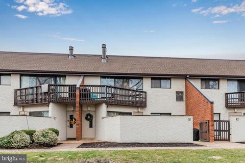 1071 Lancaster Blvd #3, Mechanicsburg, PA 17055