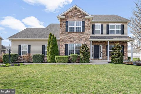 819 Tamanini Way, Mechanicsburg, PA 17055