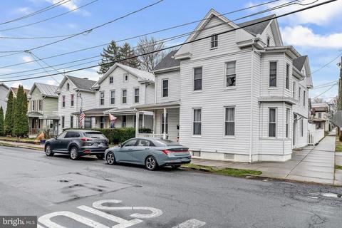 61 W Keller St, Mechanicsburg, PA 17055