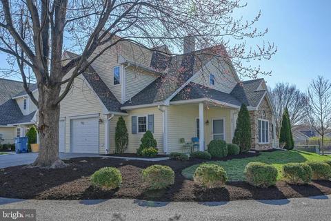 482 Brighton Pl, Mechanicsburg, PA 17055