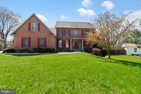 550 Brentwater Rd, Camp Hill, PA 17011